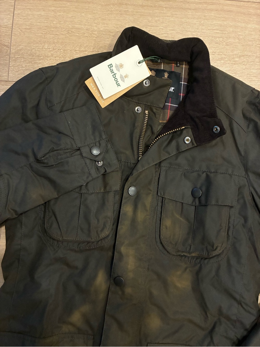 NWT Barbour Men’s Corbridge Waxed Jacket Olive Green Size S